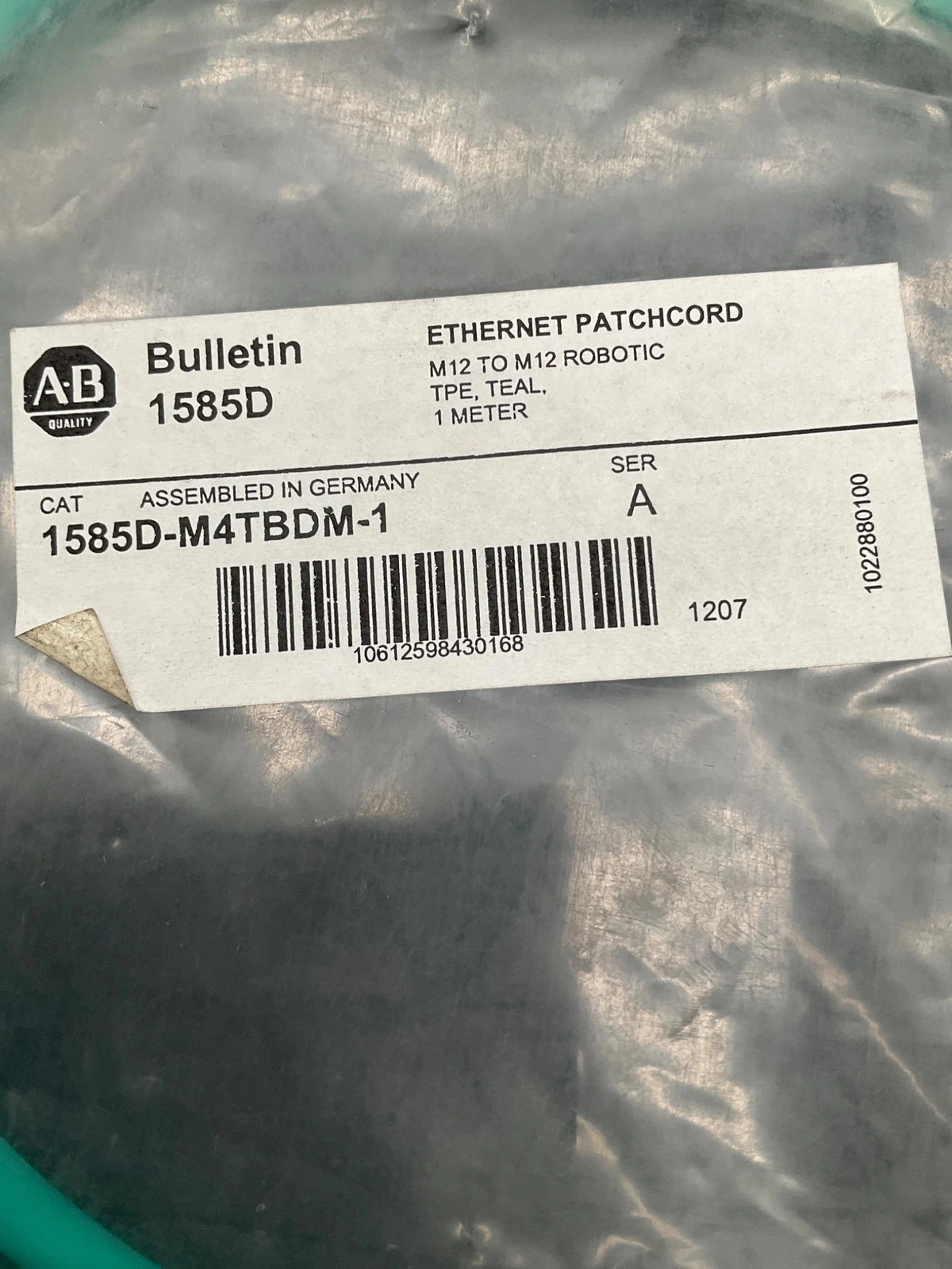 ALLEN-BRADLEY 1585D-M4TBDM-1 Ethernet Patch Cord M12 to M12 1m NEW - Image 2