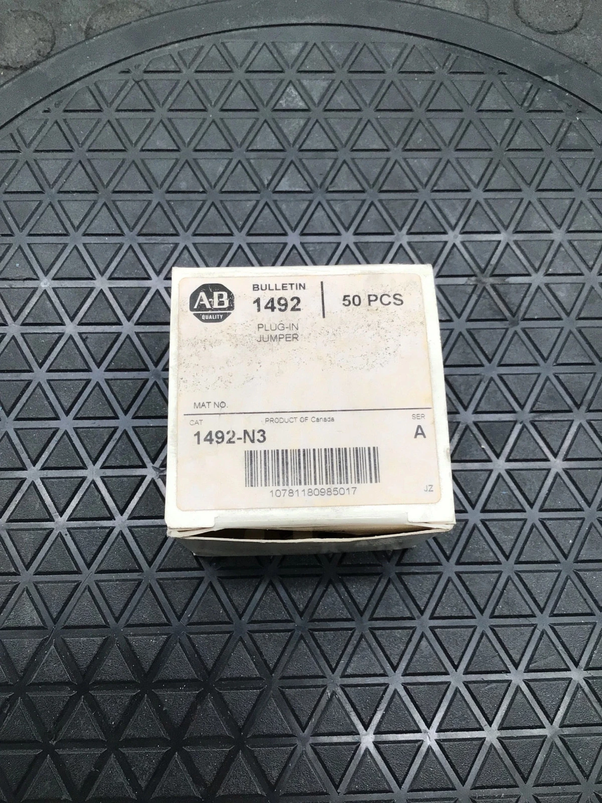ALLEN-BRADLEY 1492-N3 Plug-In Jumper Terminal Block Accessory (BOX OF 50) NEW - Image 5