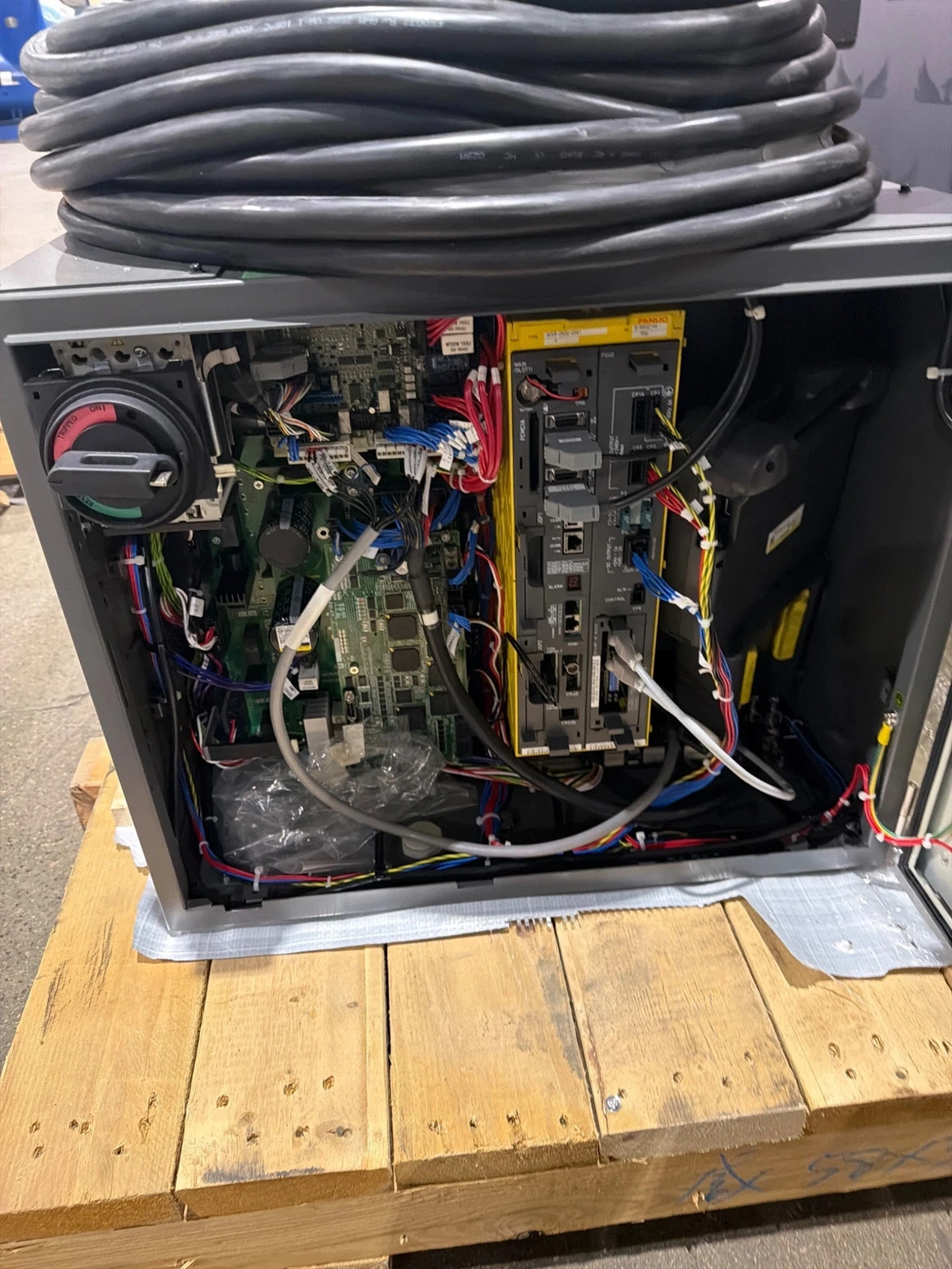 FANUC M-10iD/10L Complete with R-30iB Plus Controller USED - Image 13