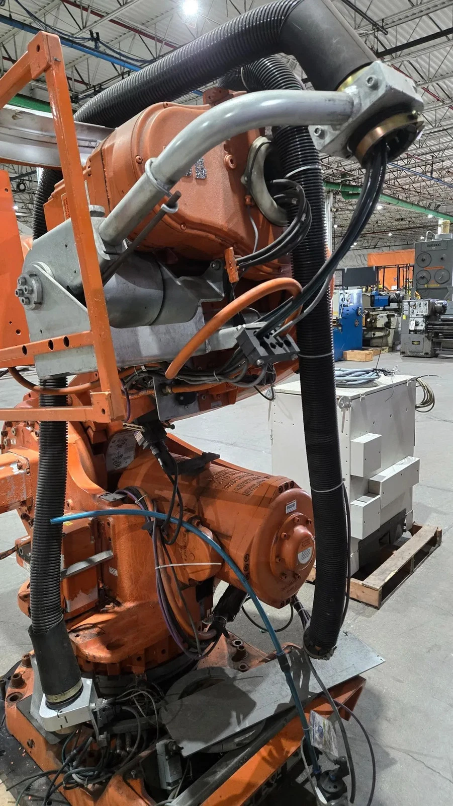 ABB IRB 7600-400/2.55 Robot with S4C+ Controller USED - Image 8