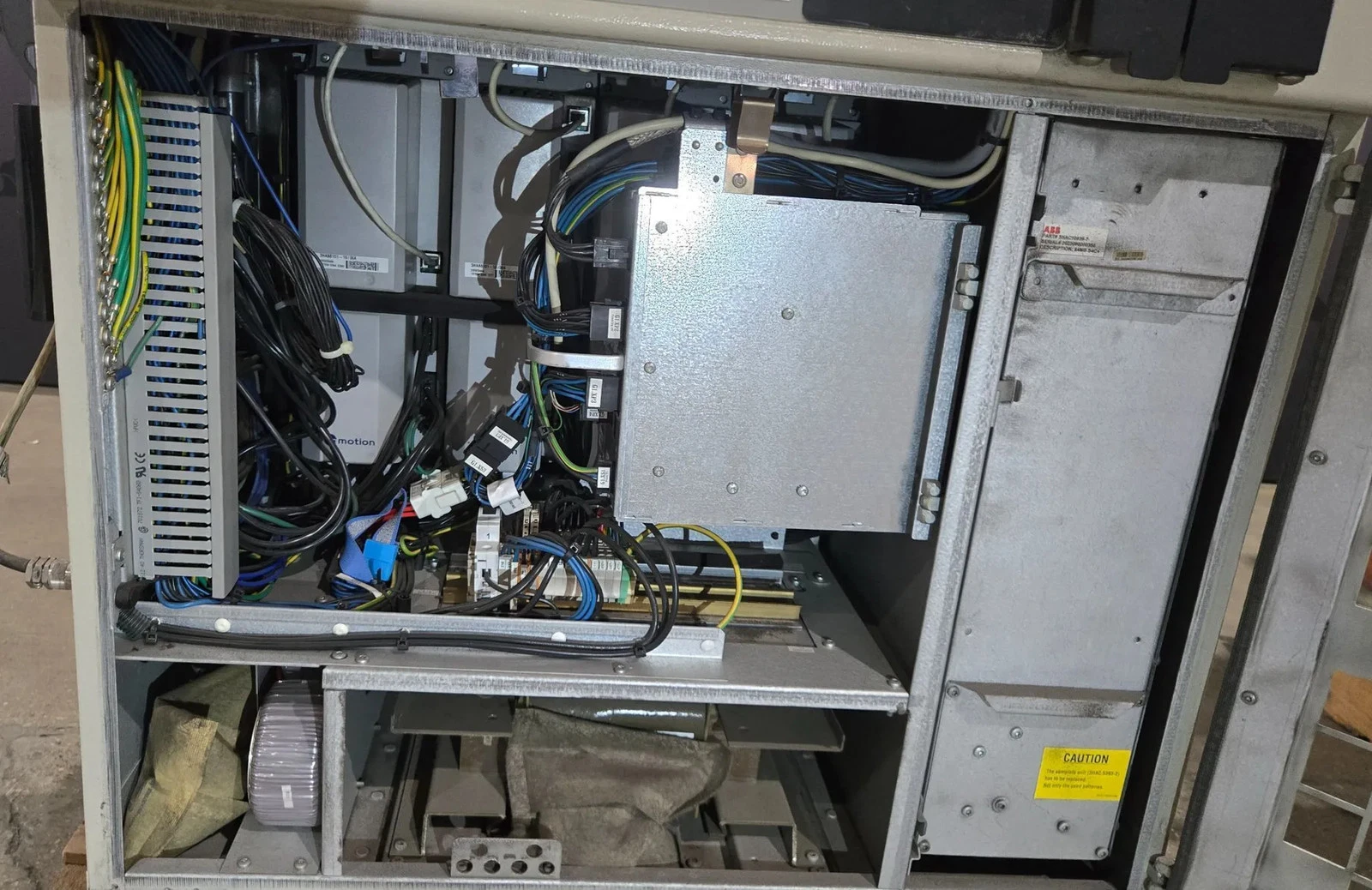 ABB IRB 7600-400/2.55 Robot with S4C+ Controller USED - Image 16