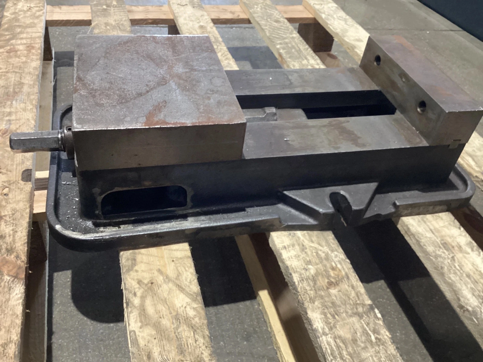 KURT D810-000463 Machine Vise USED - Image 3