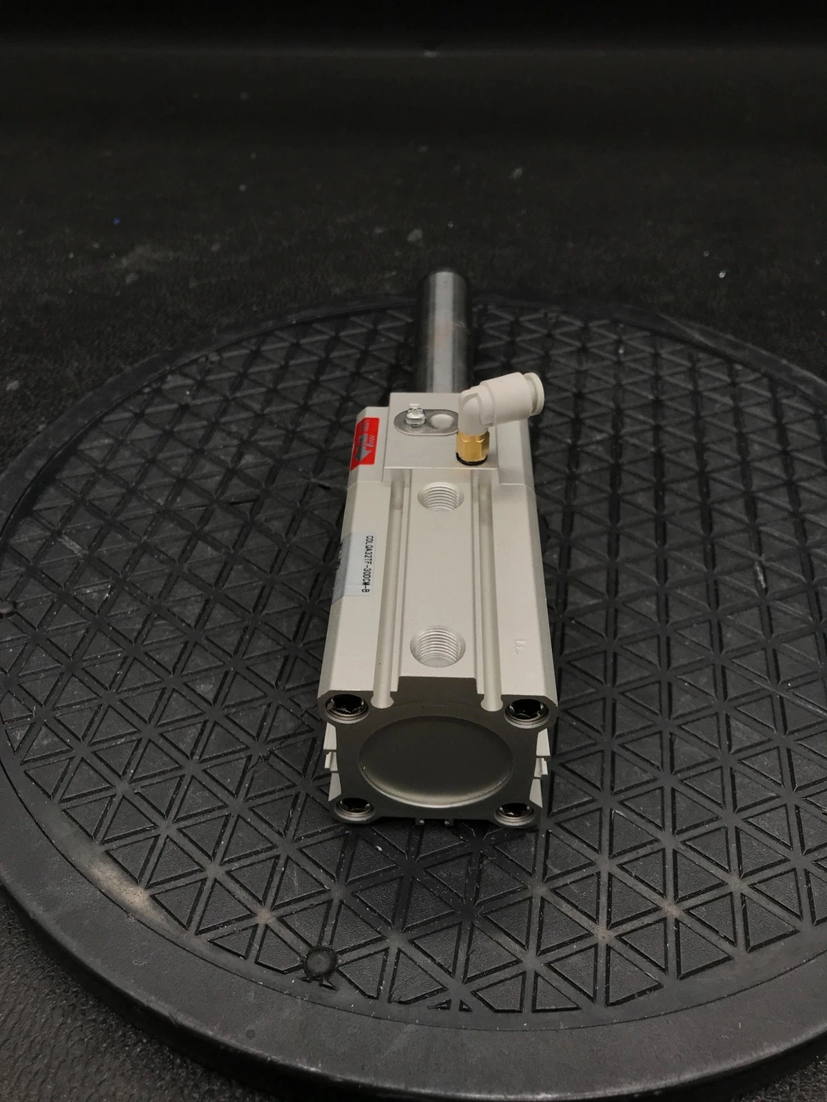 SMC CDLQA32TF-30DCM-B Compact Locking Air Cylinder - Image 2