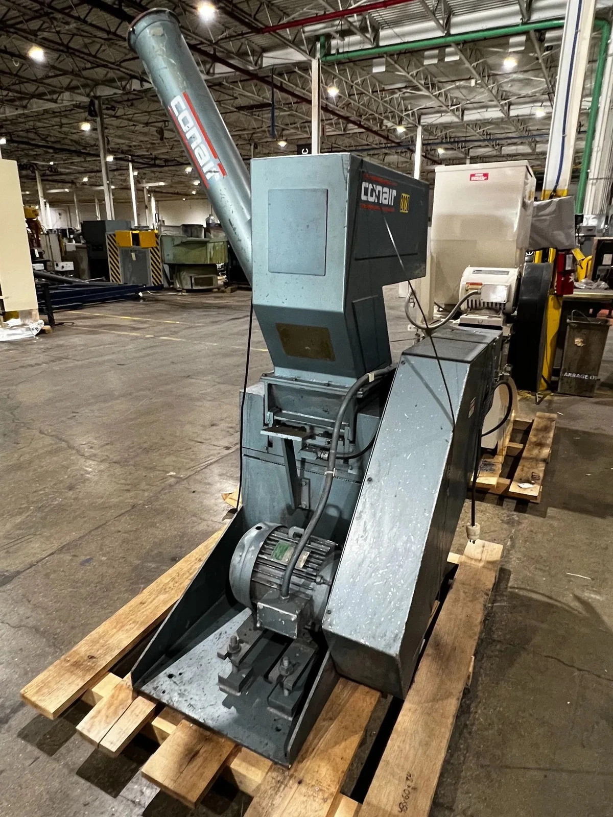 Conair 1412-1-02AS 10 HP Central Granulator USED - Image 3