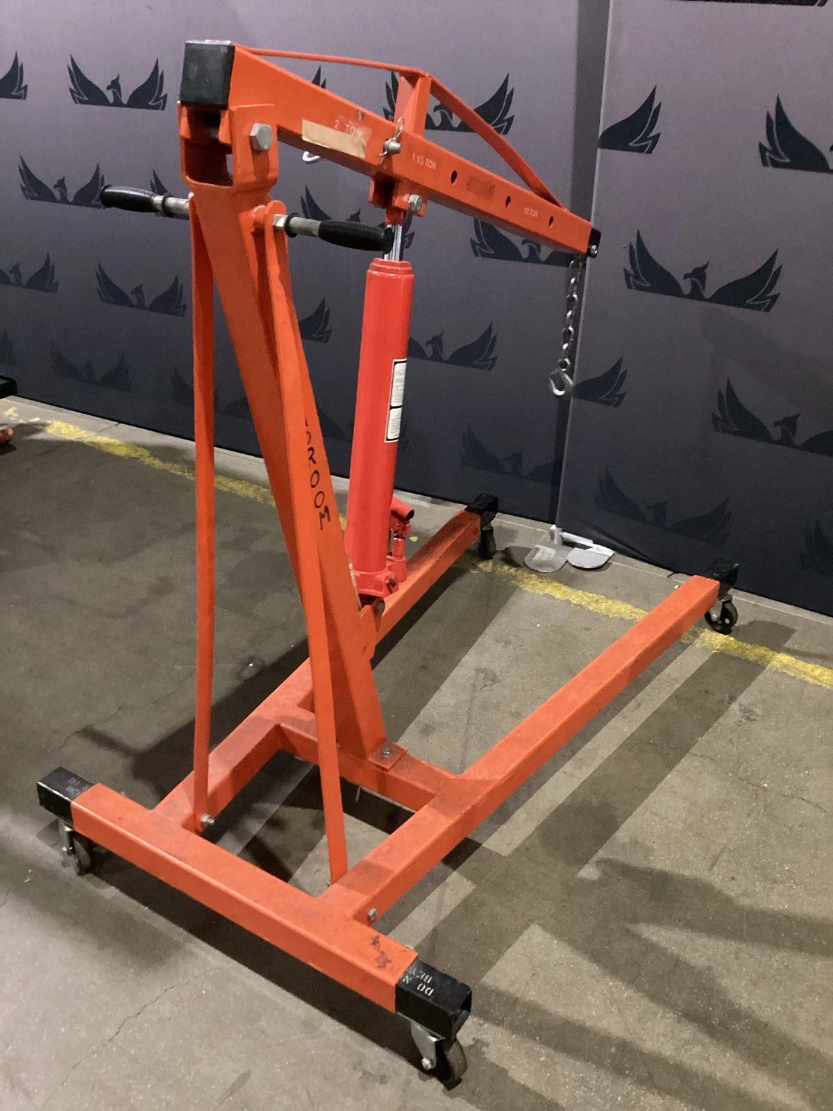 10 Ton Long Ram Hydraulic Engine Hoist USED - Image 2