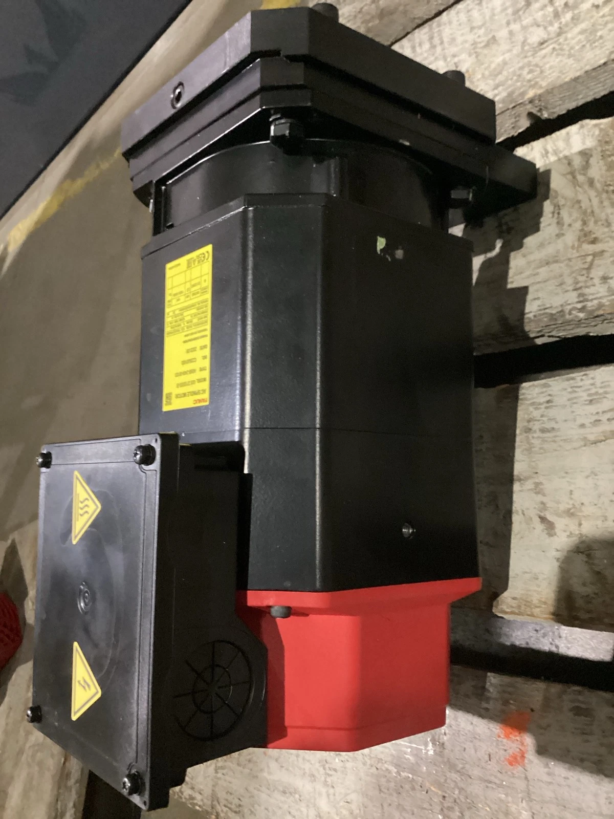 FANUC A06B-2404-B103 αiI 2/10000-B AC Spindle Motor NEW - Image 4