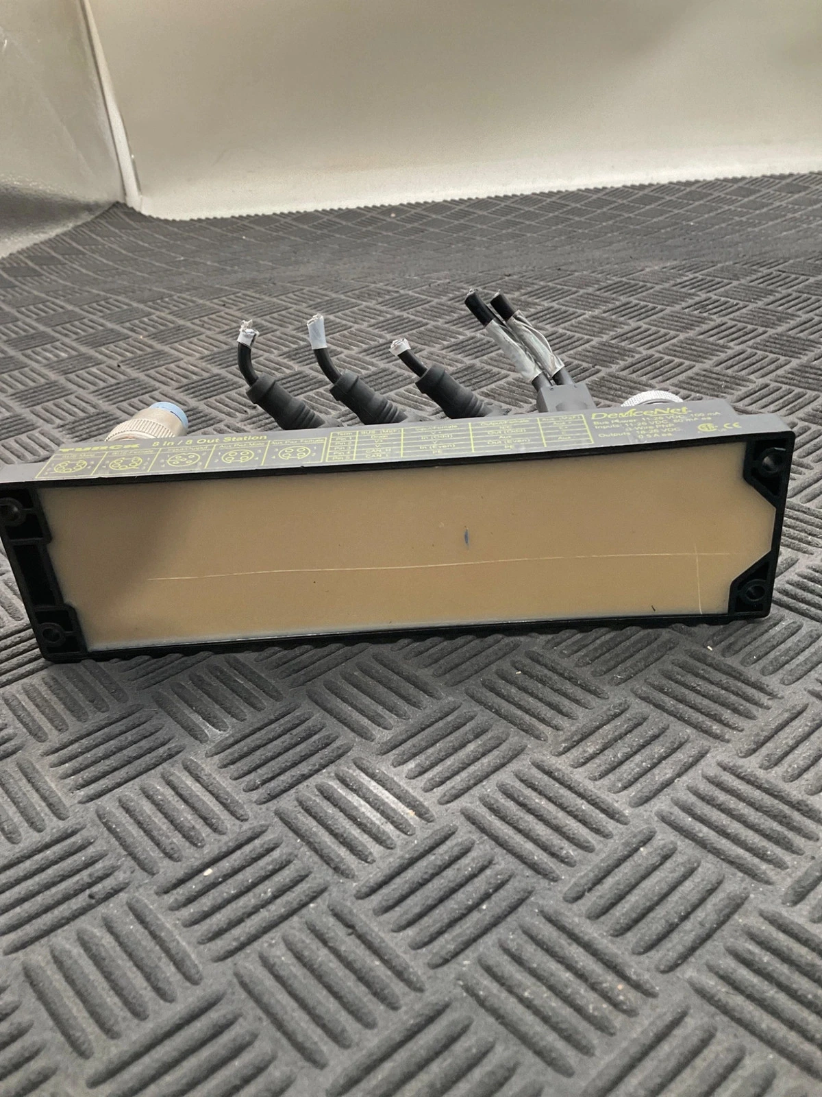 TURCK FDNF-S0808G-TT/CS30064 DeviceNet 8-In / 8-Out Remote I/O Module USED - Image 4