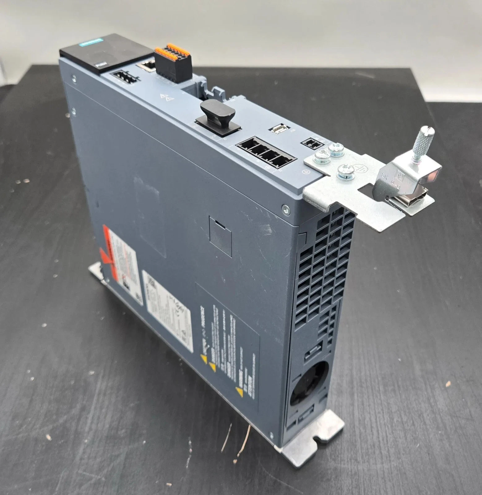 SIEMENS 6SL3210-5HE11-0UF0 FS:3 SINAMICS S210 SERVO DRIVE - USED - Image 2