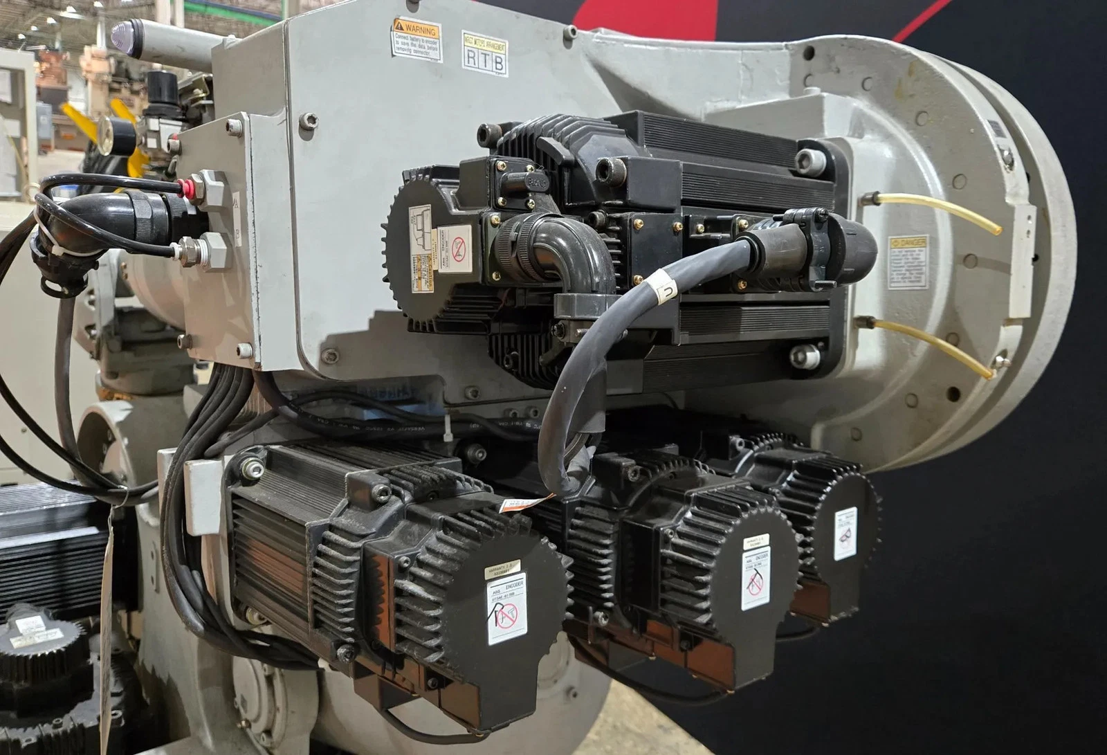 YASKAWA MOTOMAN UP130-RB00 INDUSTRIAL ROBOT ARM AND CONTROL CABINET USED - Image 6