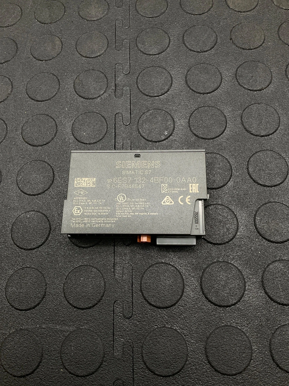 SIEMENS 6ES7 132-4BF00-0AA0 Digital Input Module USED - Image 2