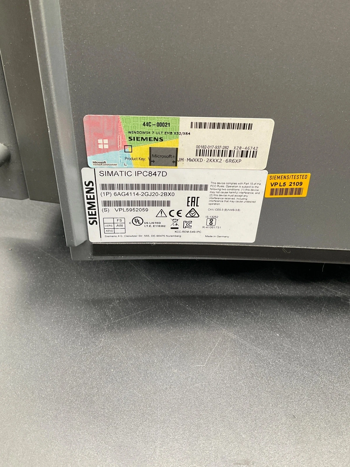 SIEMENS SIMATIC IPC847D 6AG4114-2GJ20-2BX0 Industrial PC USED - Image 2