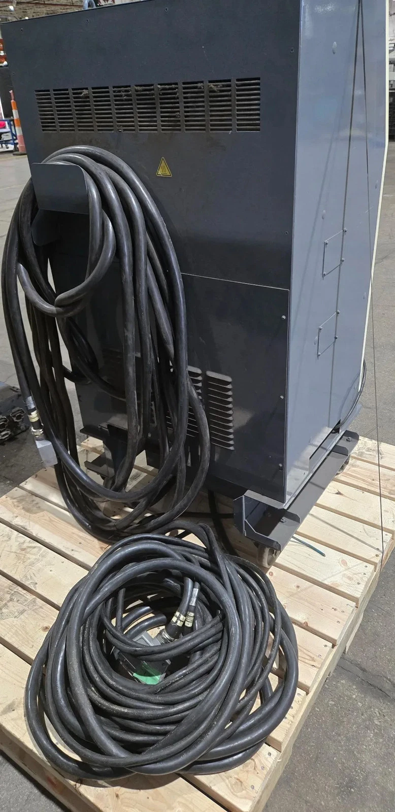 FANUC M900IA/350 Complete with R-J3iC Controller USED - Image 11