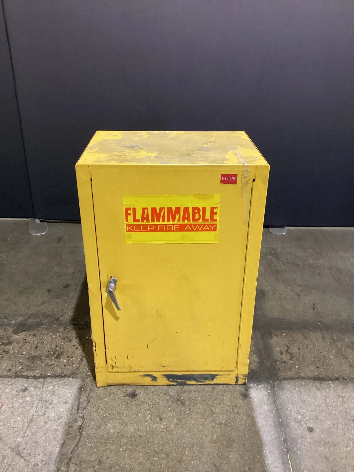 Flammable Liquid Safety Cabinet 12 Gallon Single Door USED