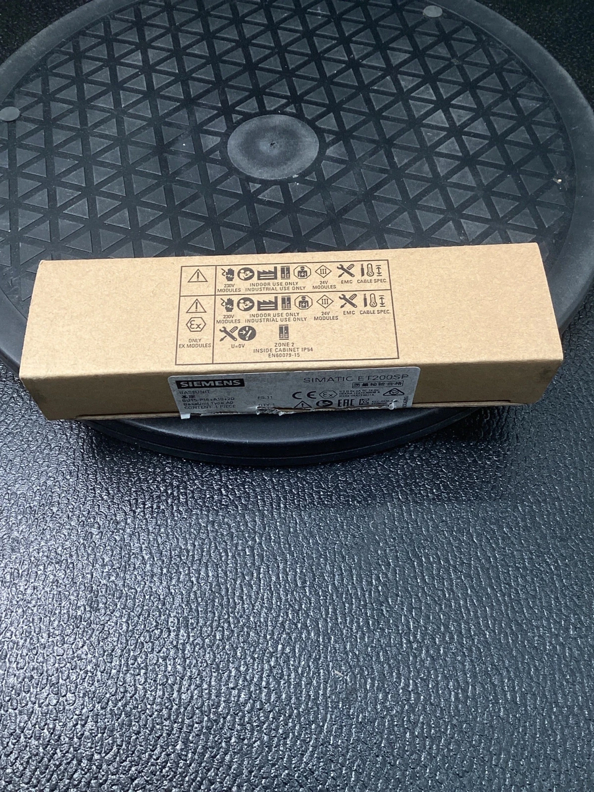 Siemens 6ES7 193-6BP20-0DA0 SIMATIC ET200SP Base Unit NEW - Image 3