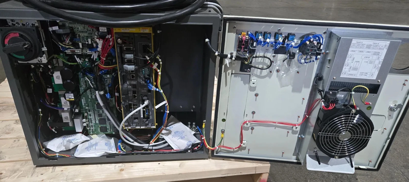 FANUC M-20iA/35M Complete with R-30iB Plus Controller USED - Image 14