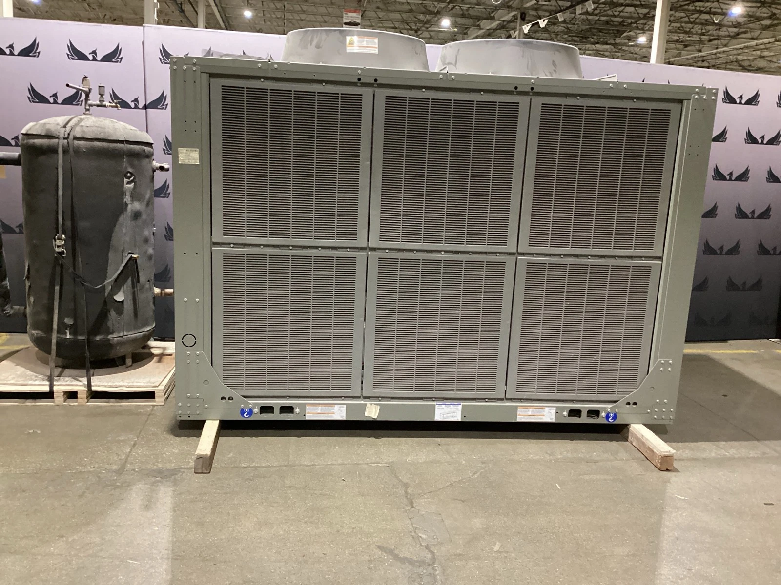 TRANE CGAM020F2Y02AXB2A1A1A1HXXA1C1AXXXXAXA3A1D1XXLXX Air Cooled Scroll Chiller USED - Image 2