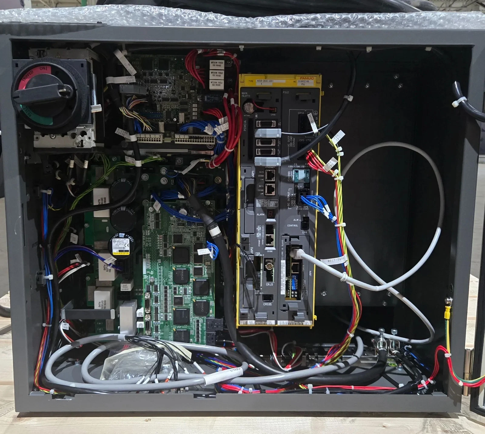 FANUC M-20iA/35M Complete with R-30iB Plus Controller USED - Image 14