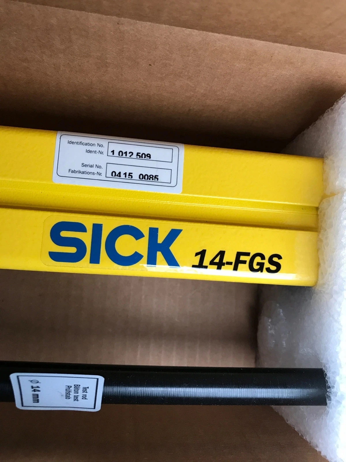 SICK FGSE-900-11 Safety Light Curtain Receiver 900mm 14mm Resolution NEW - Image 2