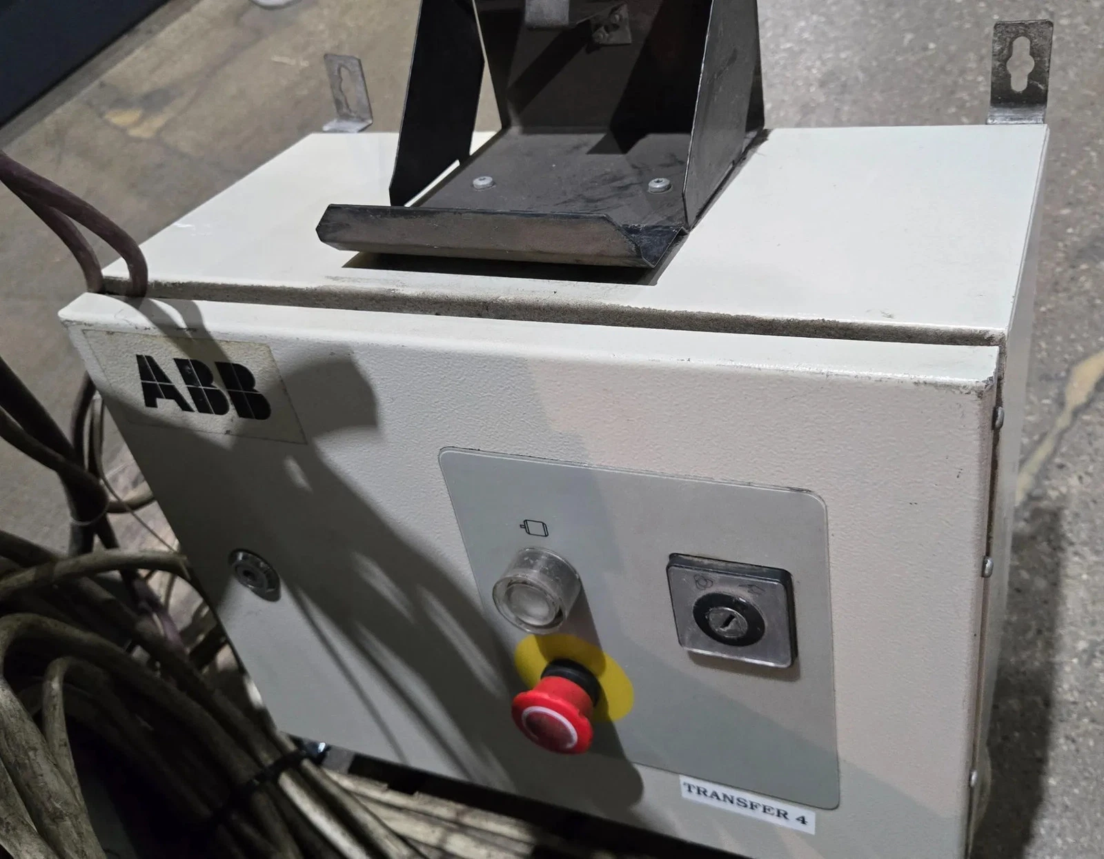 ABB IRB 6600-175/2.55 Complete with IRC5 Controller and 12" Riser USED - Image 16