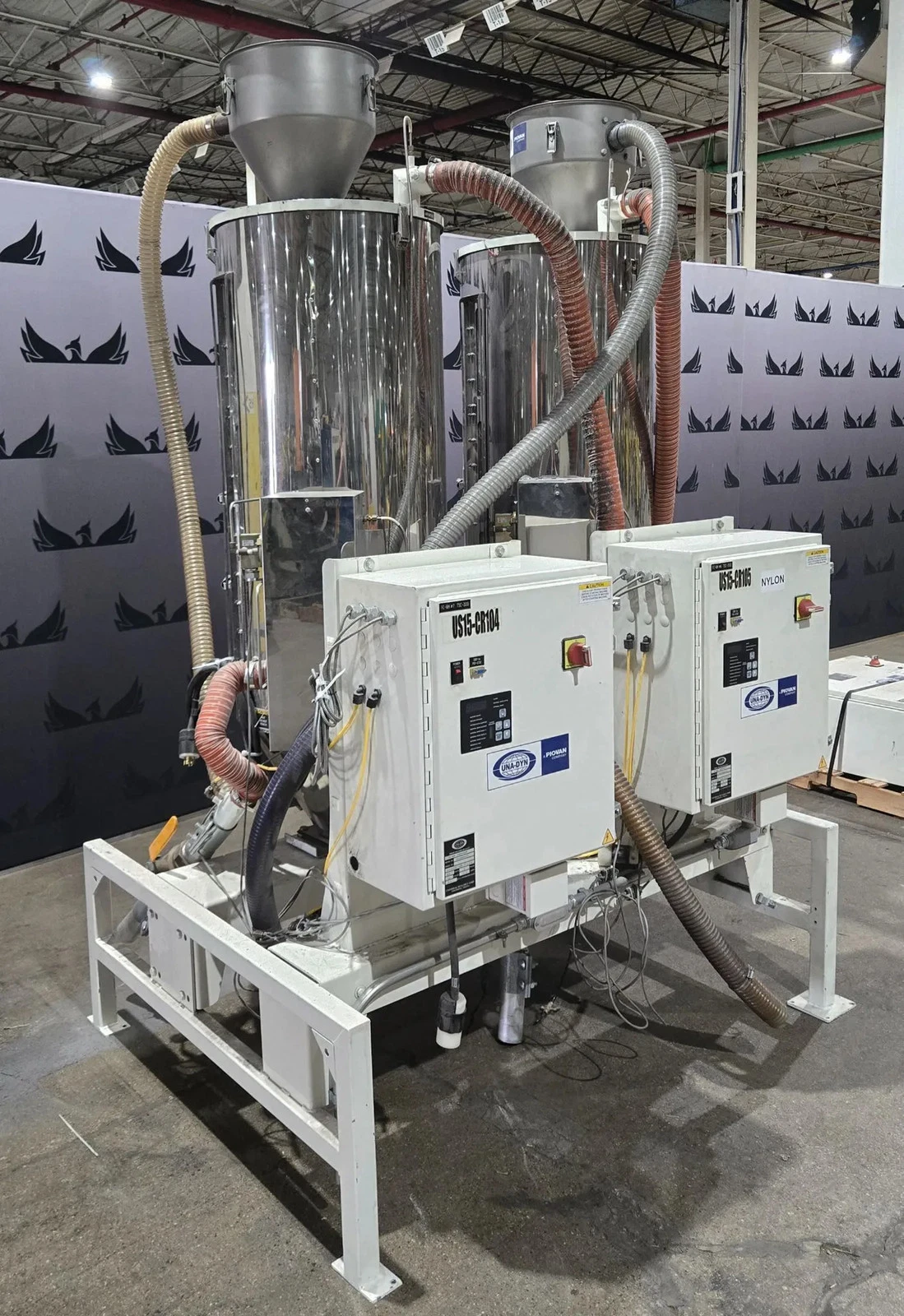 UNA-DYN FC-XMH Dual Hopper Material Drying and Conveying System USED - Image 2
