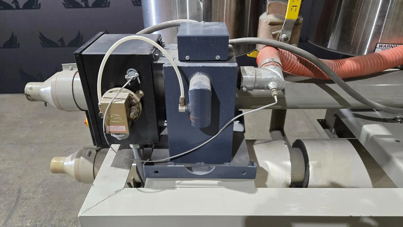 CONAIR FRANKLIN CH14-2 Three Hopper Drying System USED - Image 8