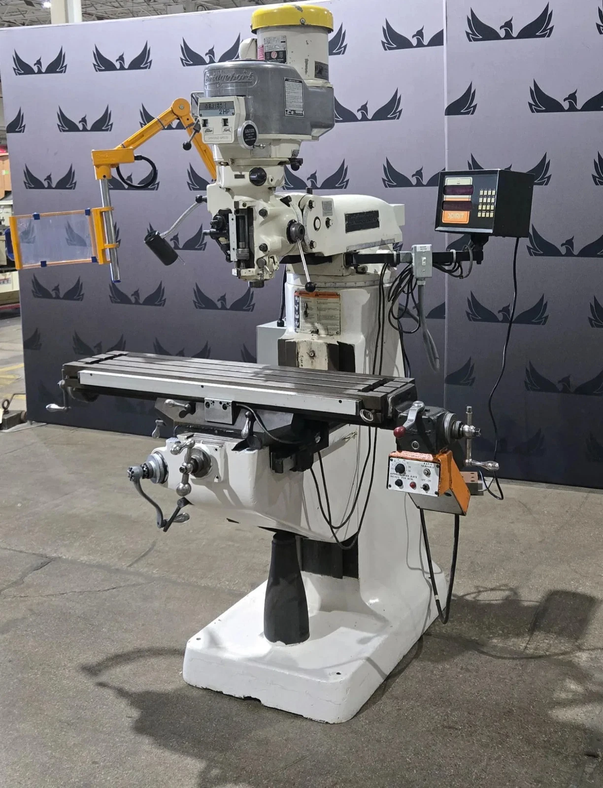 BRIDGEPORT SERIES I 2HP VERTICAL MILLING MACHINE USED - Image 2