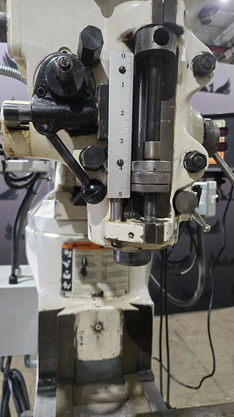BRIDGEPORT SERIES I 2HP VERTICAL MILLING MACHINE USED - Image 7