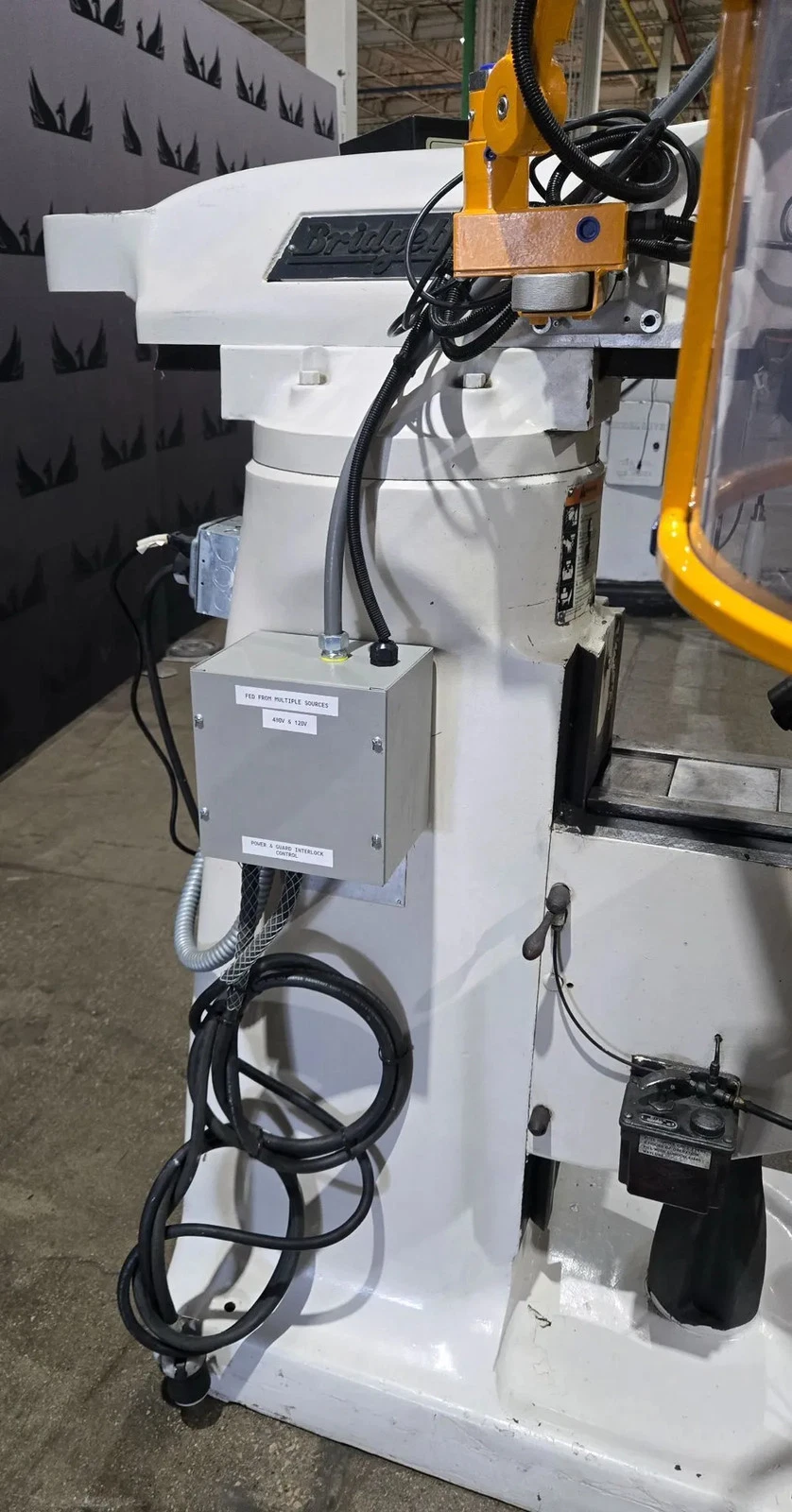 BRIDGEPORT SERIES I 2HP VERTICAL MILLING MACHINE USED - Image 12