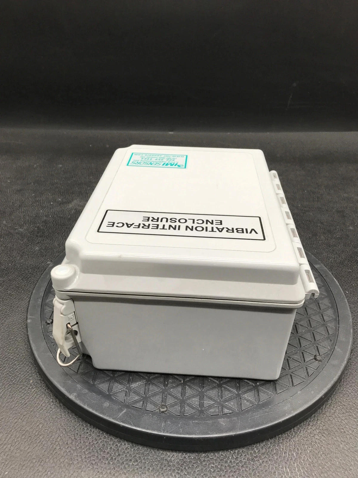 HOFFMAN A864CHQRFG NEMA 4X IP66 Vibration Interface Enclosure NEW - Image 4