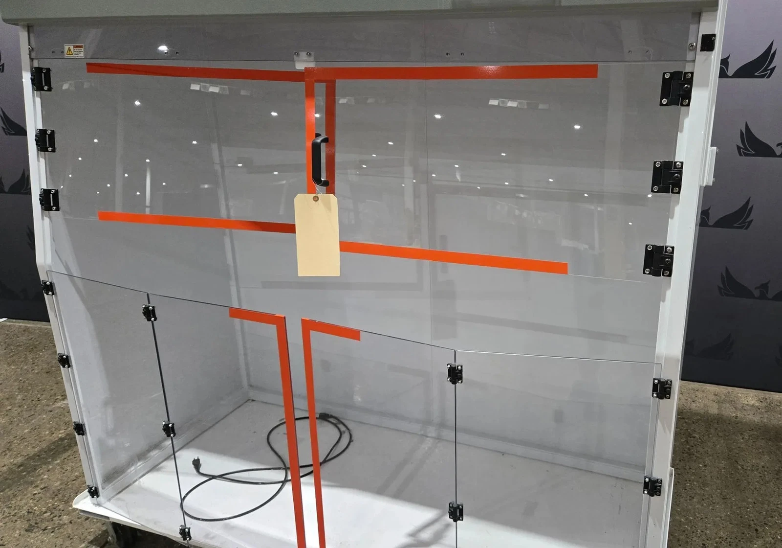 AIRCLEAN SYSTEMS AC6000E Fume Hood USED - Image 3