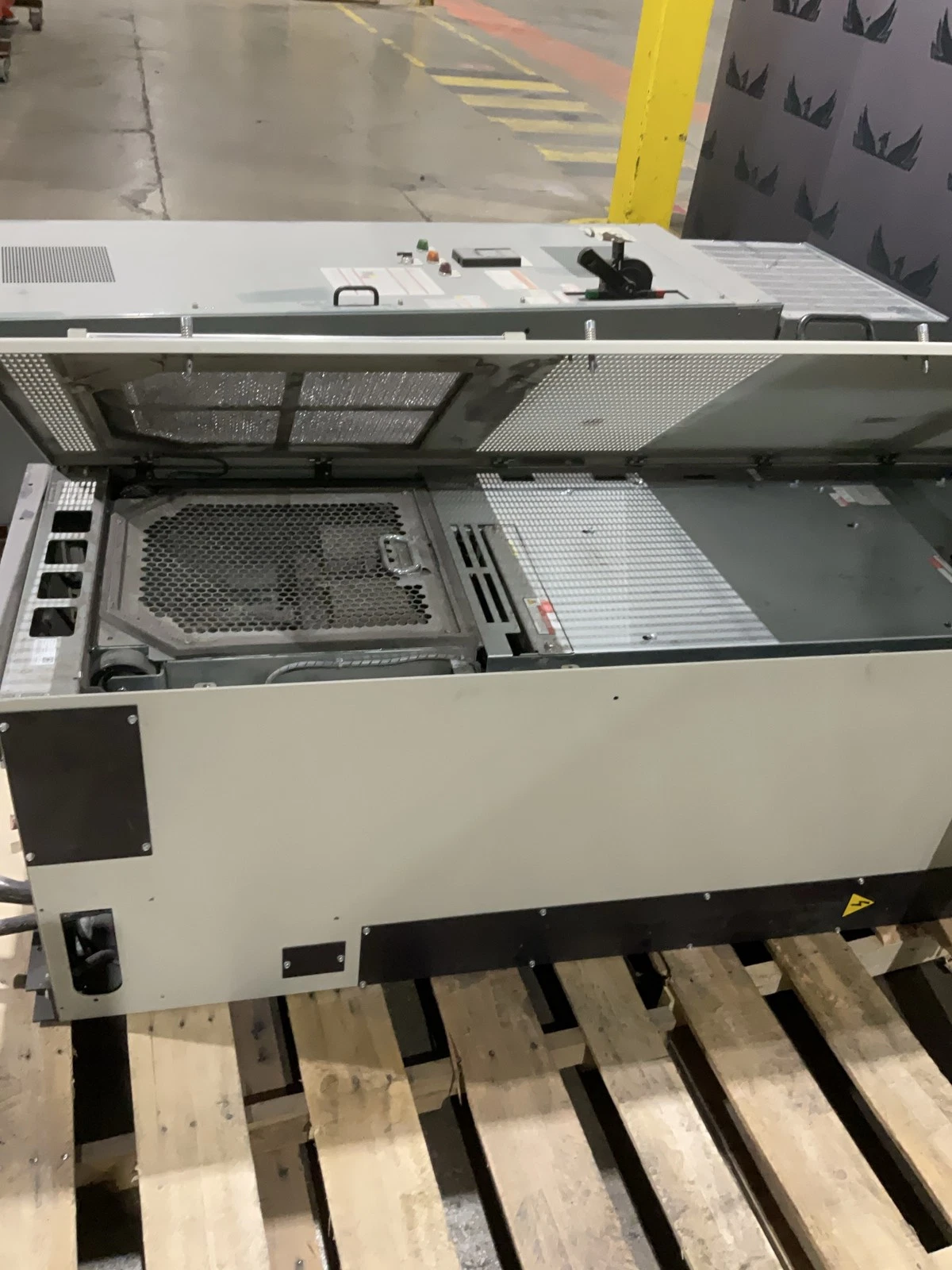 ALLEN-BRADLEY 20G1ABD740AN0NNNNN PowerFlex 755 AC Drive USED - Image 15