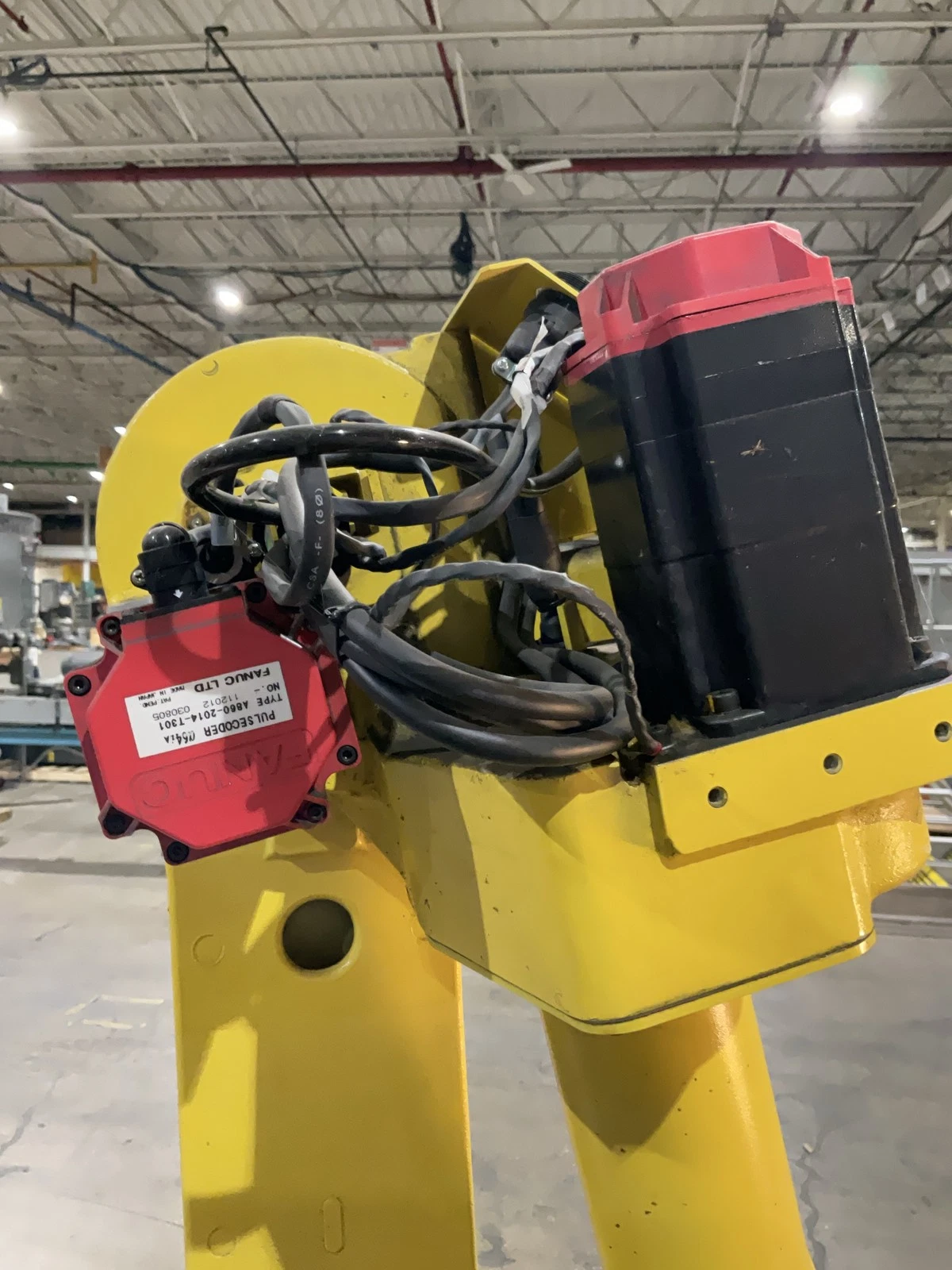 FANUC M-16iB/20 Complete with R-J3iB Controller USED - Image 5