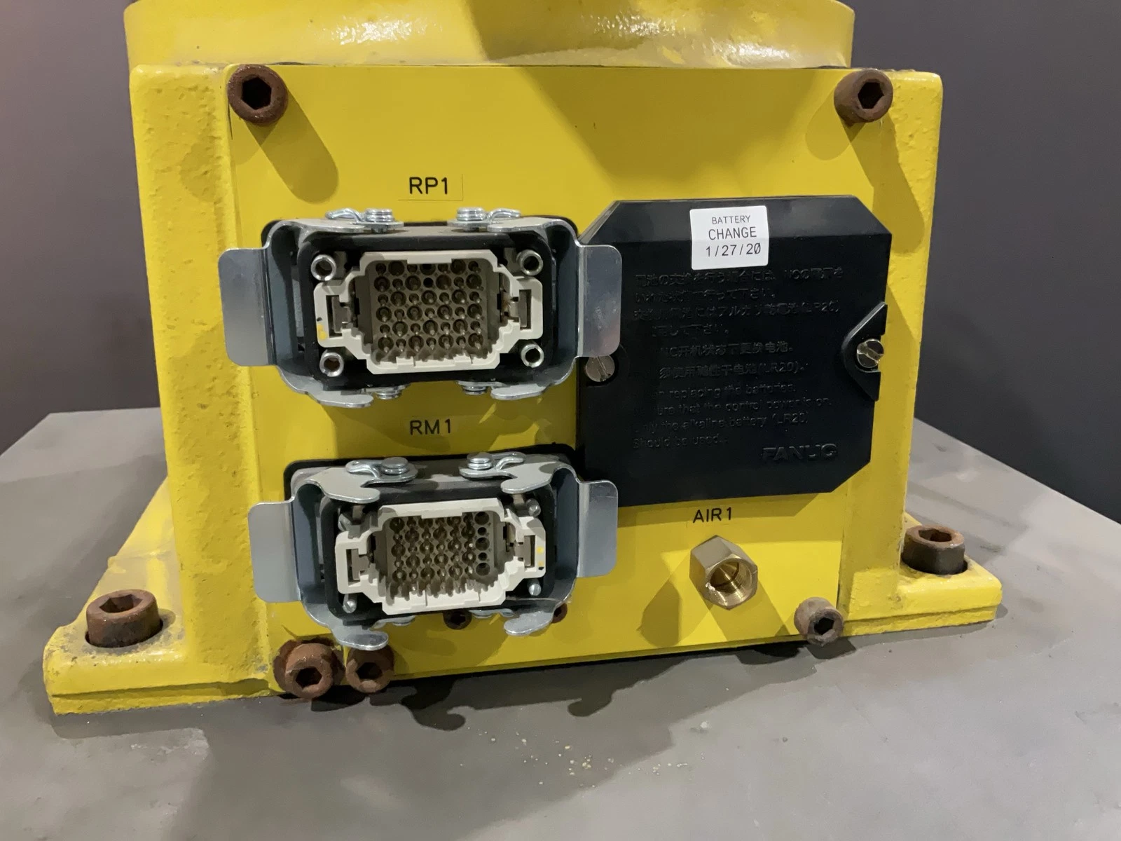 FANUC M-16iB/20 Complete with R-J3iB Controller USED - Image 6
