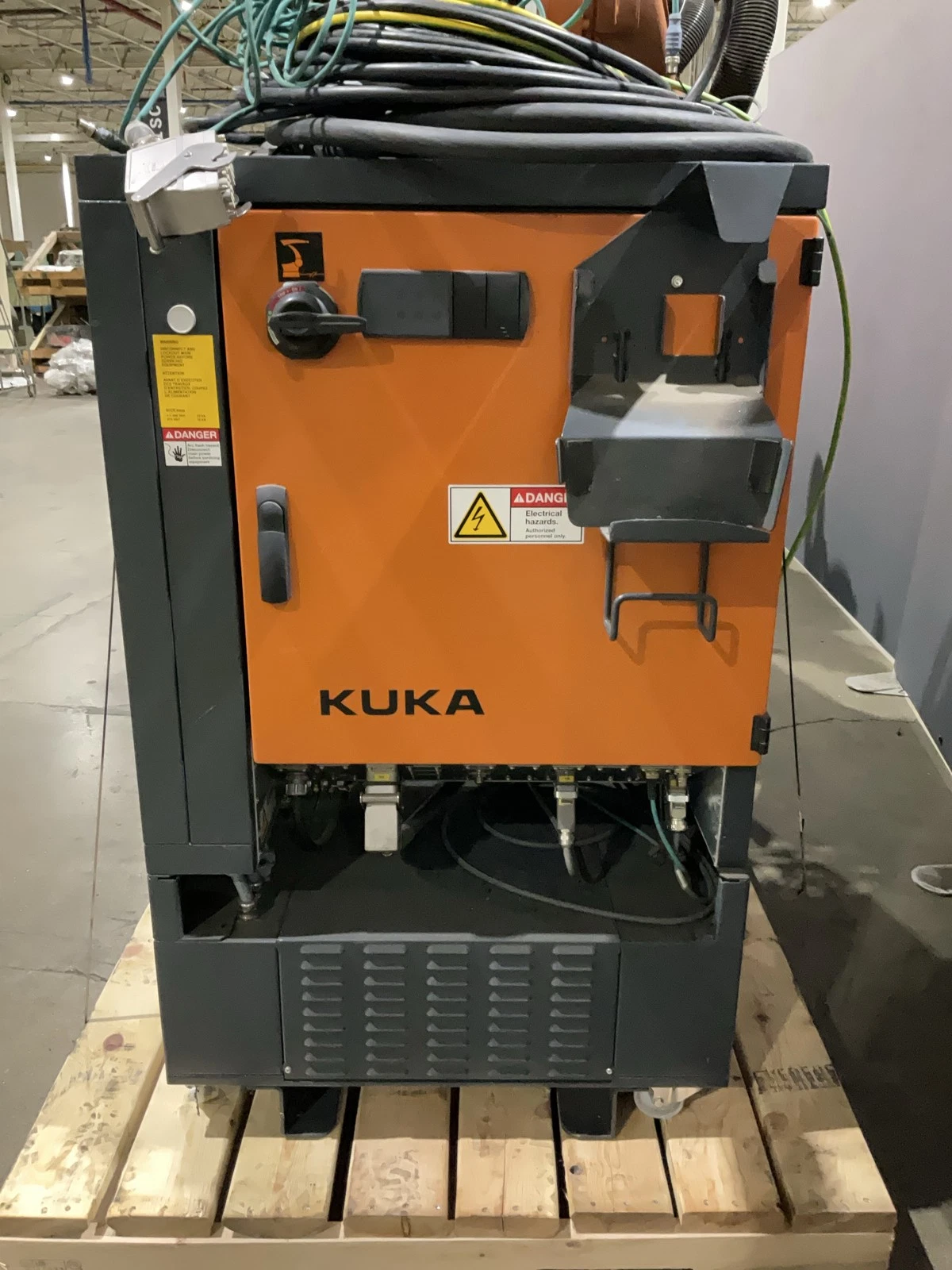 KUKA KR 90 R3100 Extra Complete with KR C4 NA UL Controller USED - Image 9
