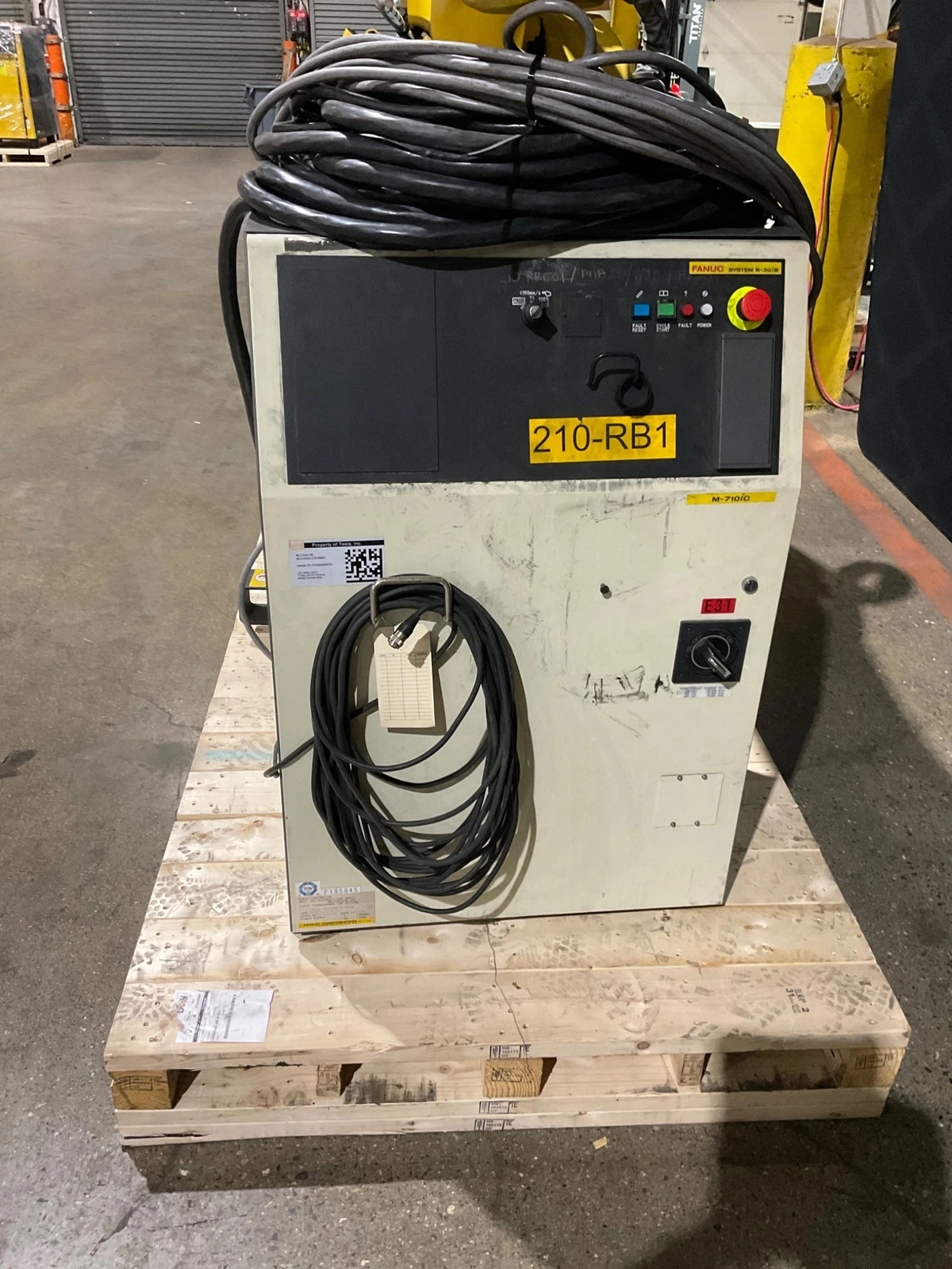 FANUC R-2000IC/210L INDUSTRIAL ROBOT WITH R-30IB CONTROLLER USED - Image 2