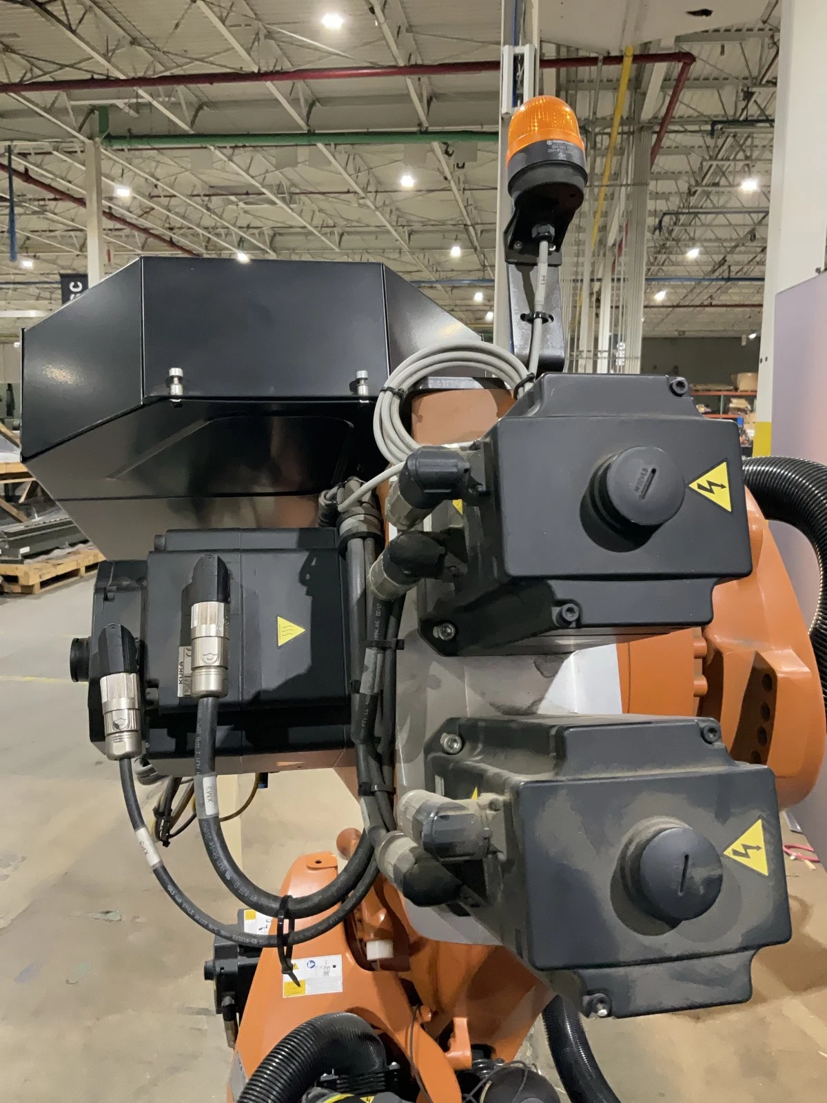 KUKA KR 90 R3100 Extra Complete with KR C4 NA Controller USED - Image 5