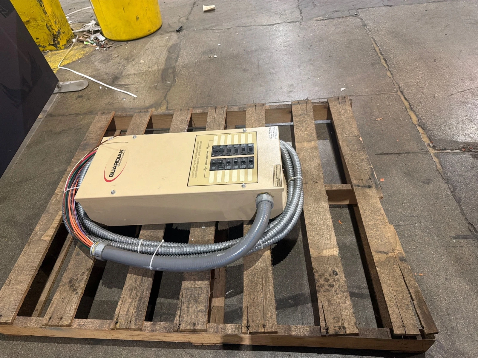 GENERAC GUARDIAN 100A Automatic Transfer Switch w/ Breaker Panel USED - Image 3