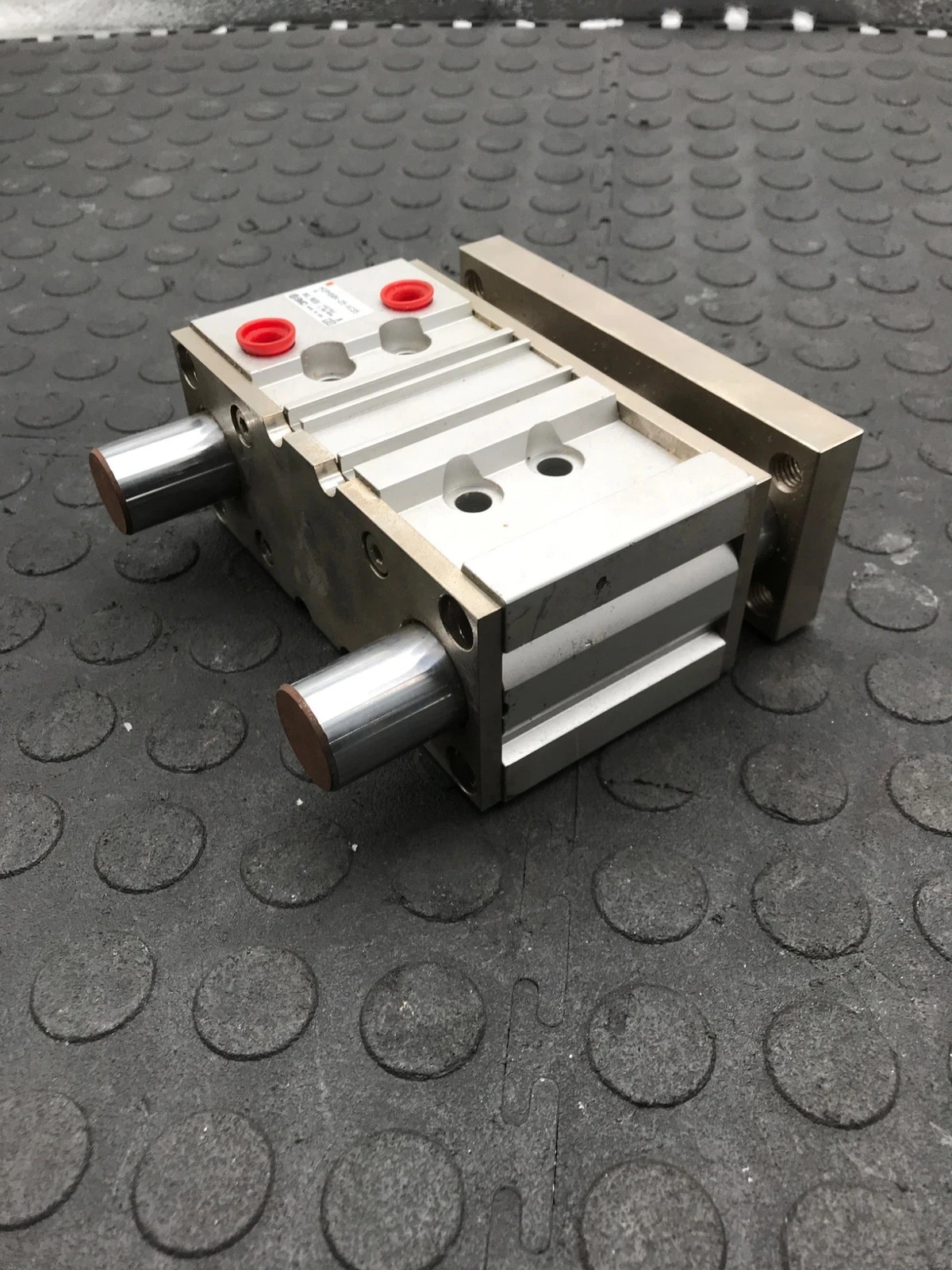 SMC PNEUMATICS MGPM50N-25-XC35W Compact Guided Air Cylinder USED - Image 4