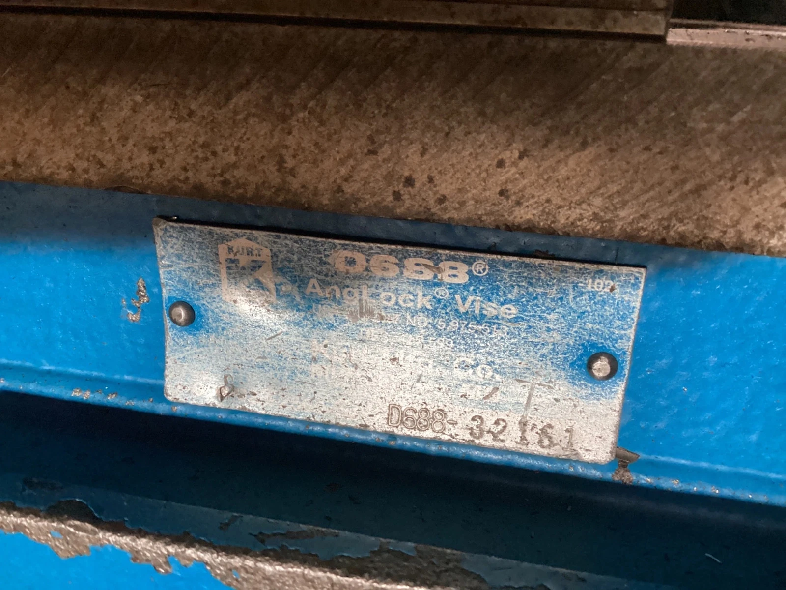 KURT D688 AngLock Machine Vise USED - Image 5