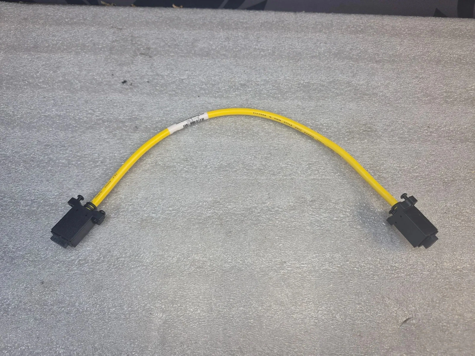 BANNER 86944 Double Ended Sensor Cable NEW - Image 3