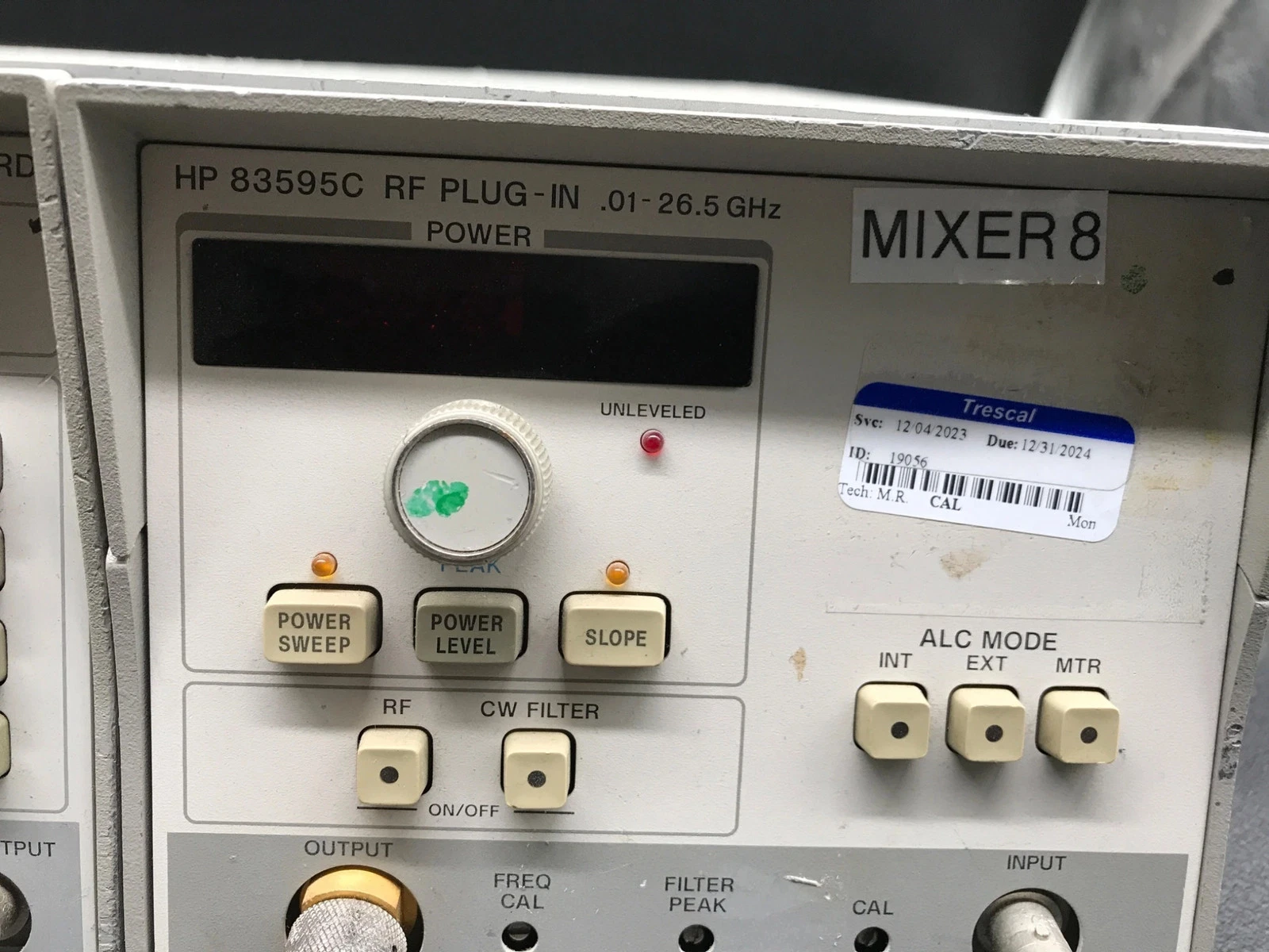 HEWLETT-PACKARD 8350B Sweep Oscillator w/ 83595C RF Plug-In 0.01-26.5GHz USED - Image 7
