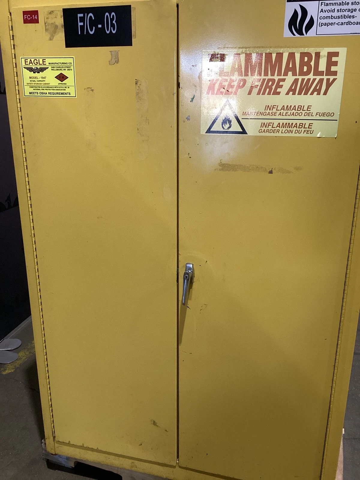 Eagle 1947 45 Gallon Flammable Safety Storage Cabinet USED - Image 4