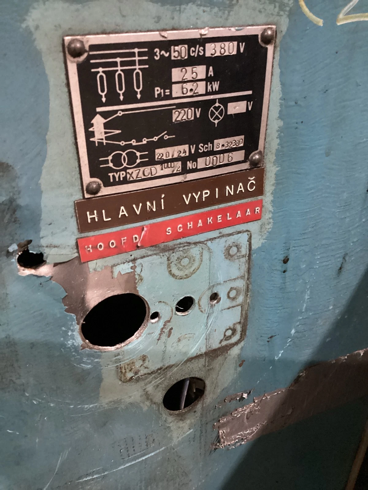 XZCD 1000/2 Hydraulic Powered Plate & Sheet Metal Roller 380V USED - Image 5