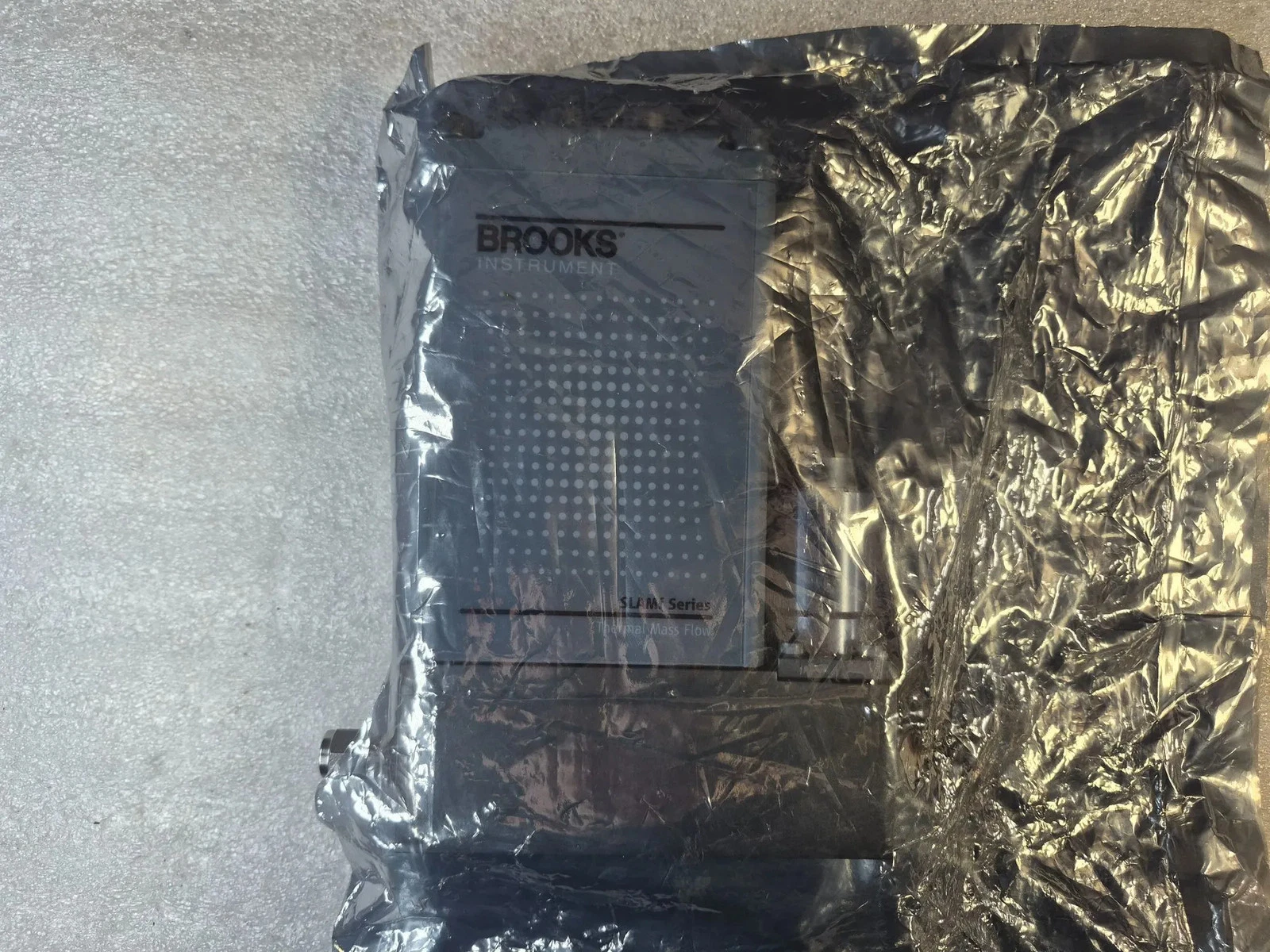 Brooks Instrument SLAMF5071HAB1A2A1 50 SLPM Air Mass Flow Controller - NEW - Image 3