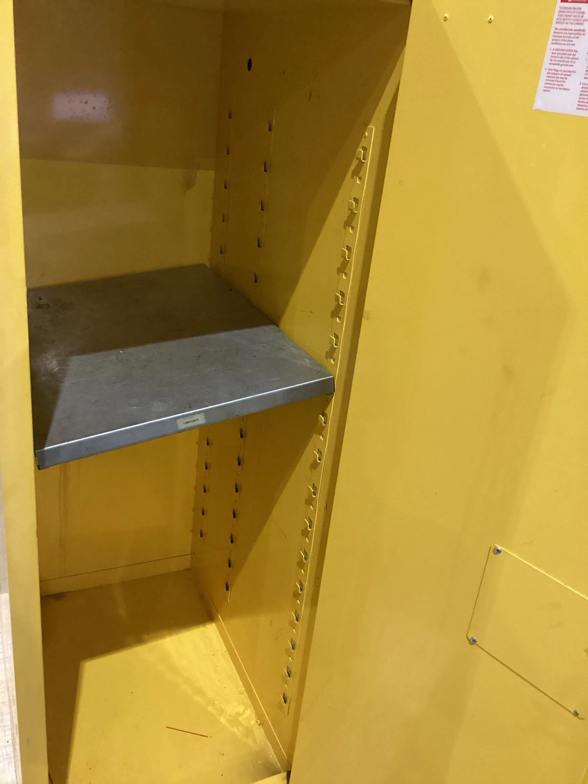 Eagle 1946X 48 Gallon Flammable Liquid Storage Cabinet USED - Image 3