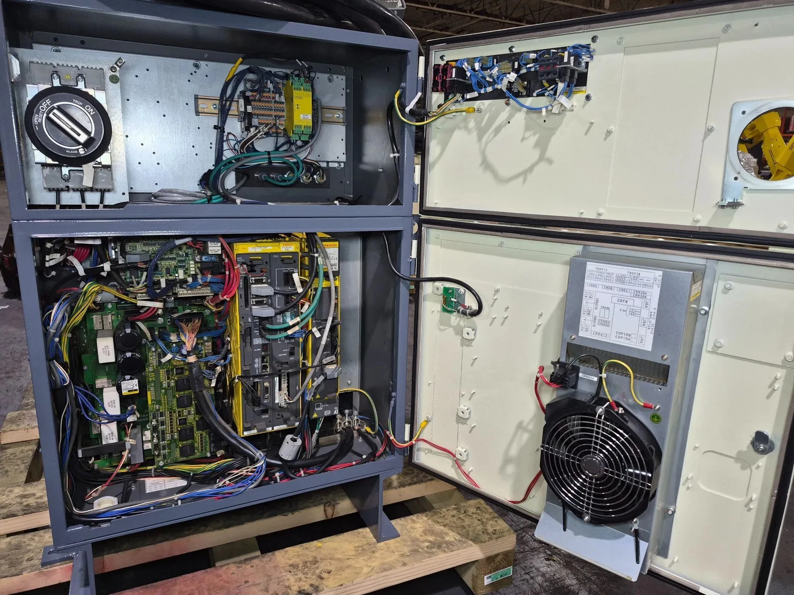 FANUC R-2000iC/210F Complete With R-30iB Controller REFURBISHED - Image 9