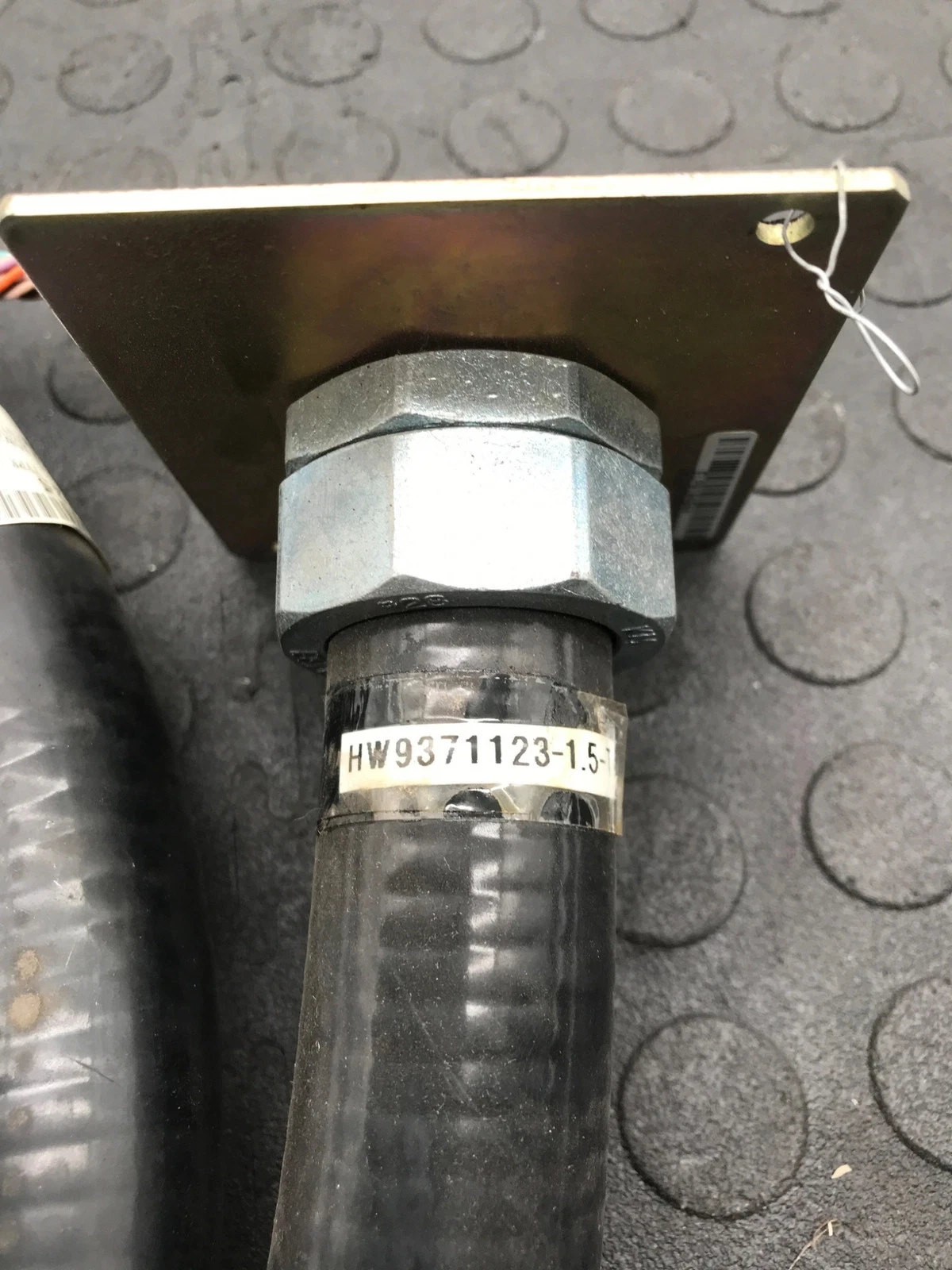 YASKAWA HW9371123-1.5 Industrial Robot Interface Cable USED - Image 4