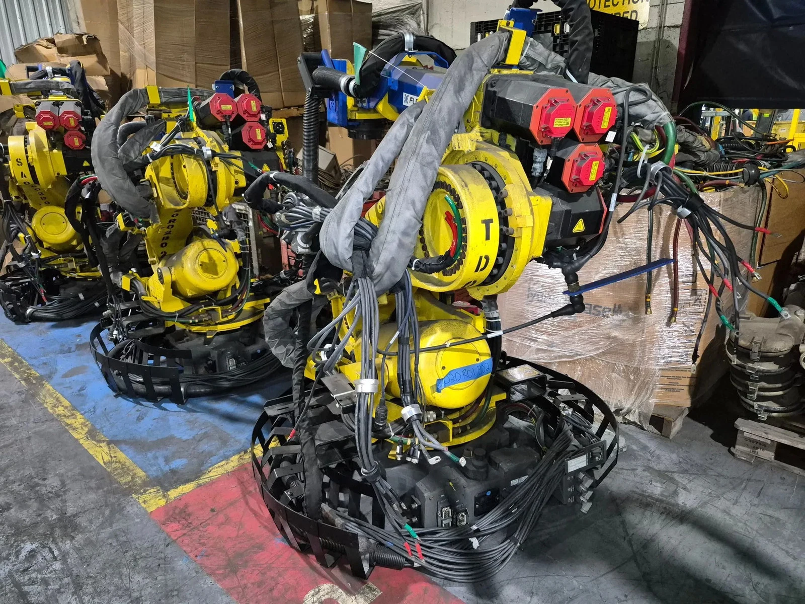 FANUC R-2000iB/210F Complete w/ R-30iA Controls USED - Missing Items - Image 5