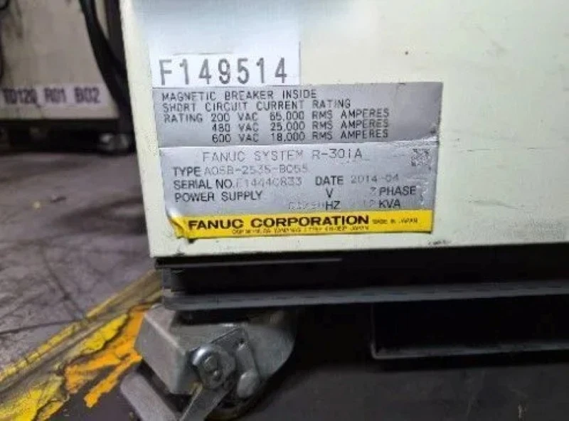 FANUC R-2000iB/210F Complete w/ R-30iA Controls USED - Missing Items - Image 13