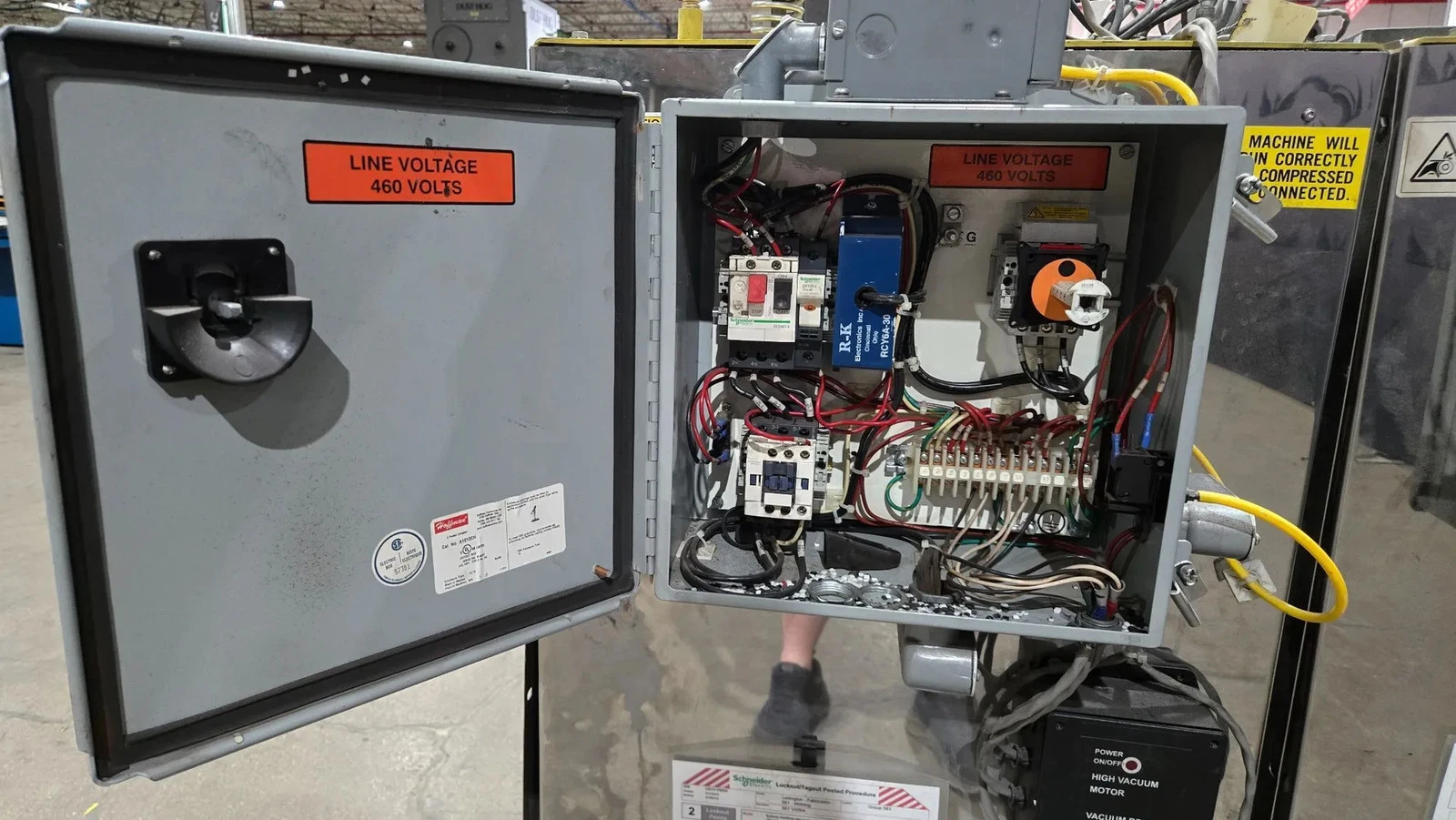 Una-Dyn US15-15504 5HP Vacuum Pump System 460V 3PH with Hopper USED - Image 4